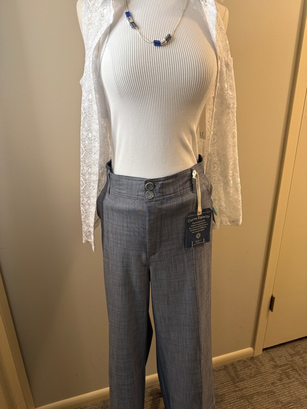 Democracy Gray Women's Trousers - Picture 4 of 11